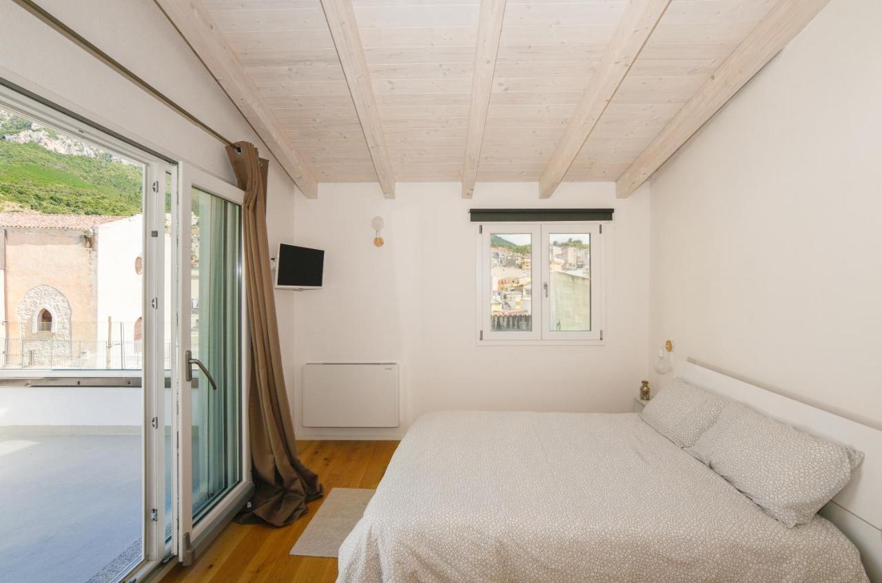 Tatta & Nanna Rooms Oliena Εξωτερικό φωτογραφία